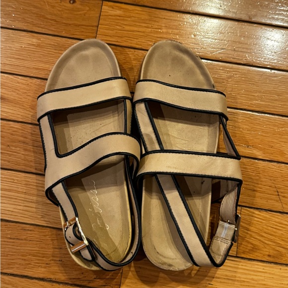 Matisse Light Years Sandals - Size 8 - Picture 2 of 3